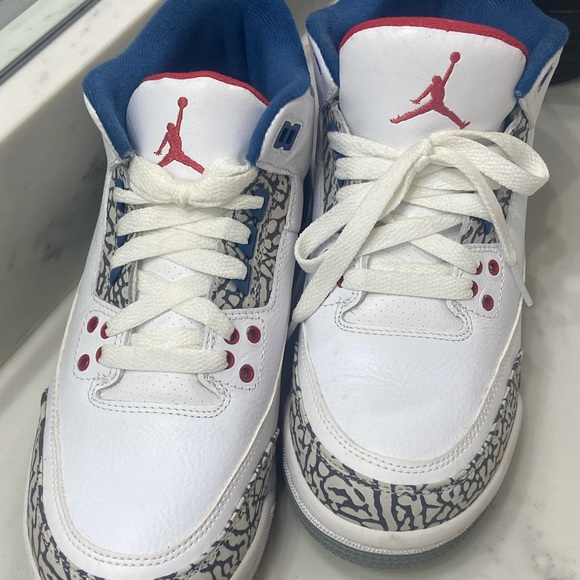 NIKE Air Jordon 3 Retro OG TRUE BLUE - NEVER WORN - Picture 2 of 5